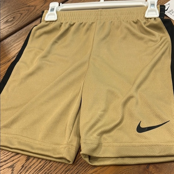 Nike Matching Set White and Tan Athletic Wear - Picture 2 of 4